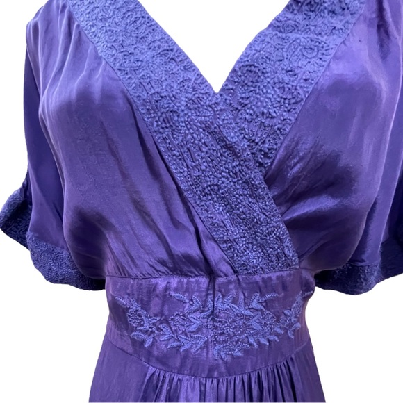 Anthropologie MAEVE Short Sleeve V Neck Tie Waist Purple Embroidered Tunic 8 INV - Picture 4 of 10